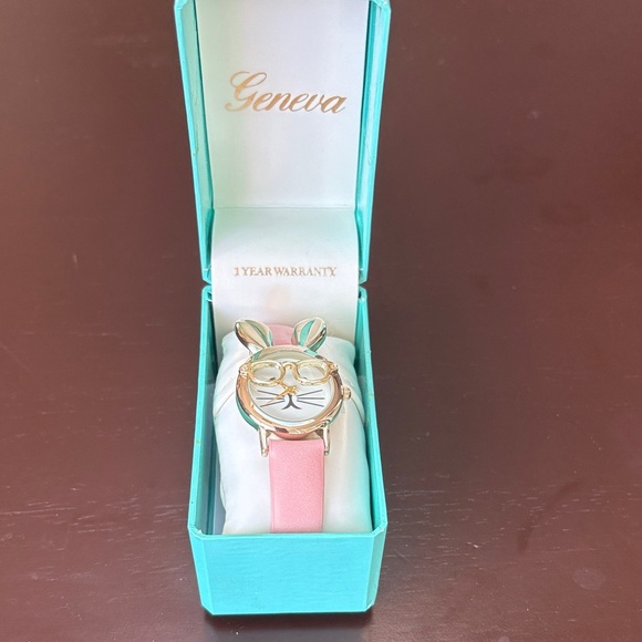 Geneva Women's Watch with Pink Strap and Gold Details NIB never removed - Picture 1 of 4